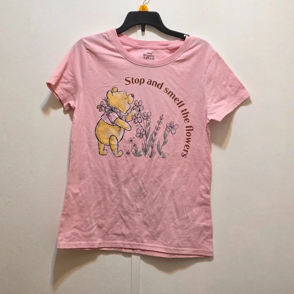 Disney‎ Winnie the Pooh Stop and Smell The Flowers Pink T-Shirt Ladies M